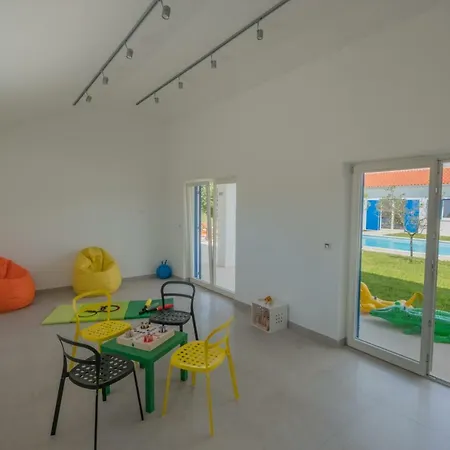 Vila Vida Villa *